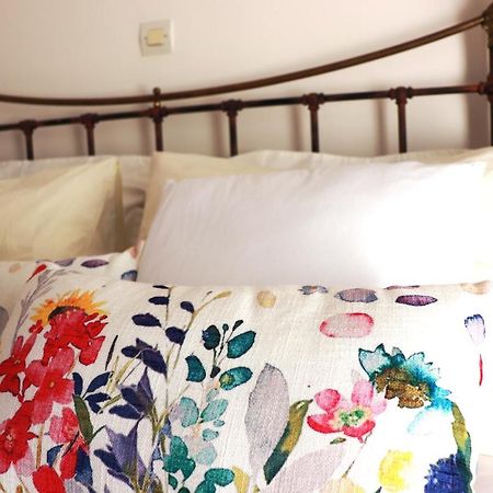 My Little Suites Ermoupoli Bagian luar foto