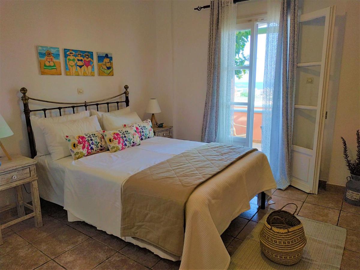 My Little Suites Ermoupoli Bagian luar foto