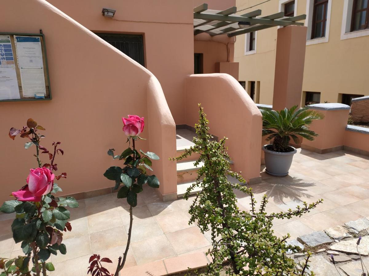 My Little Suites Ermoupoli Bagian luar foto