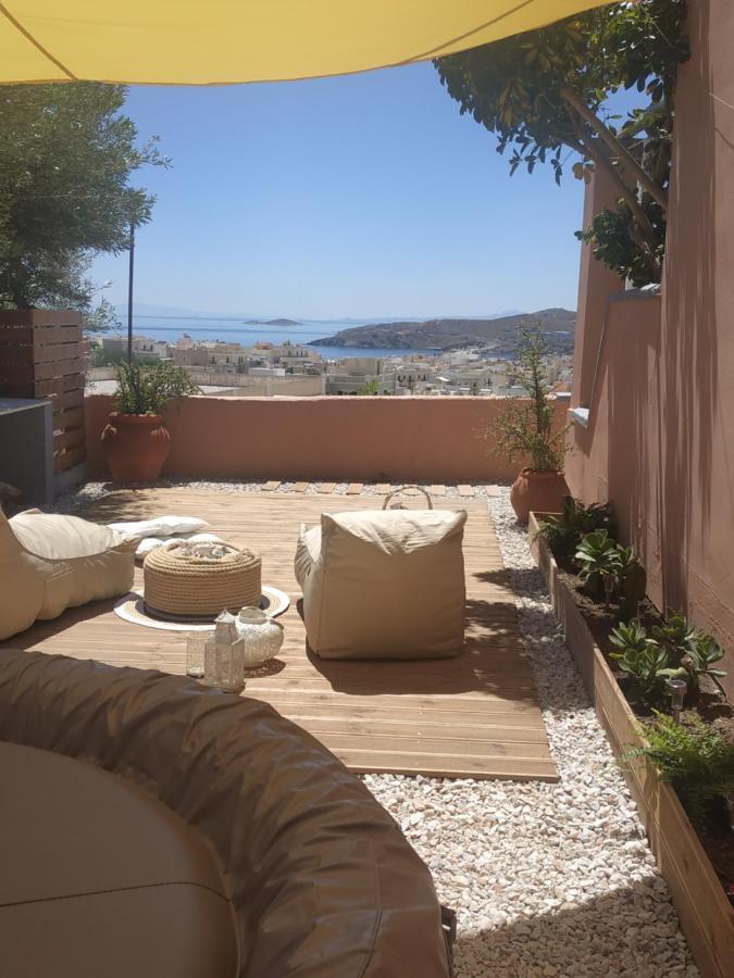 My Little Suites Ermoupoli Bagian luar foto