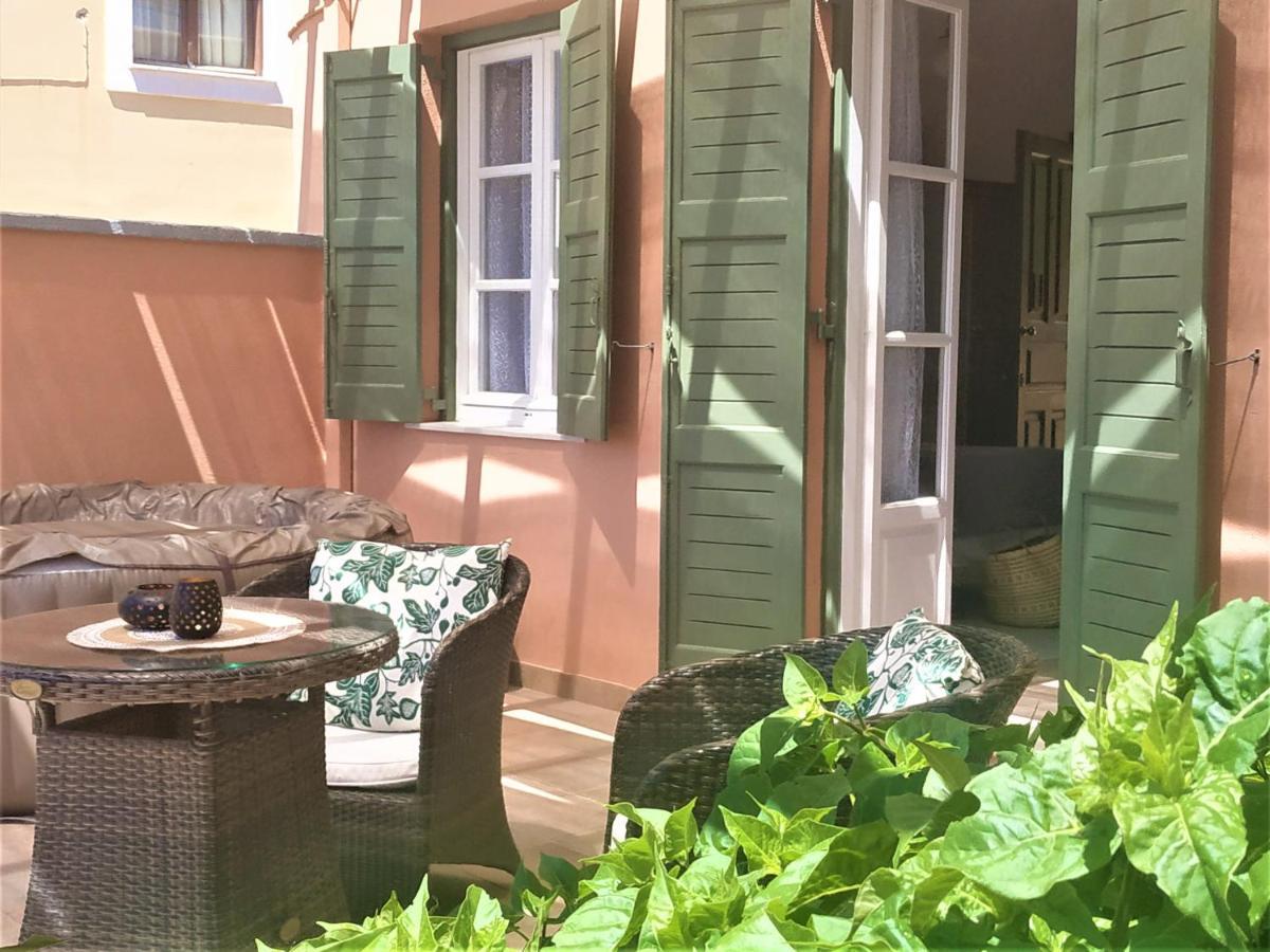 My Little Suites Ermoupoli Bagian luar foto