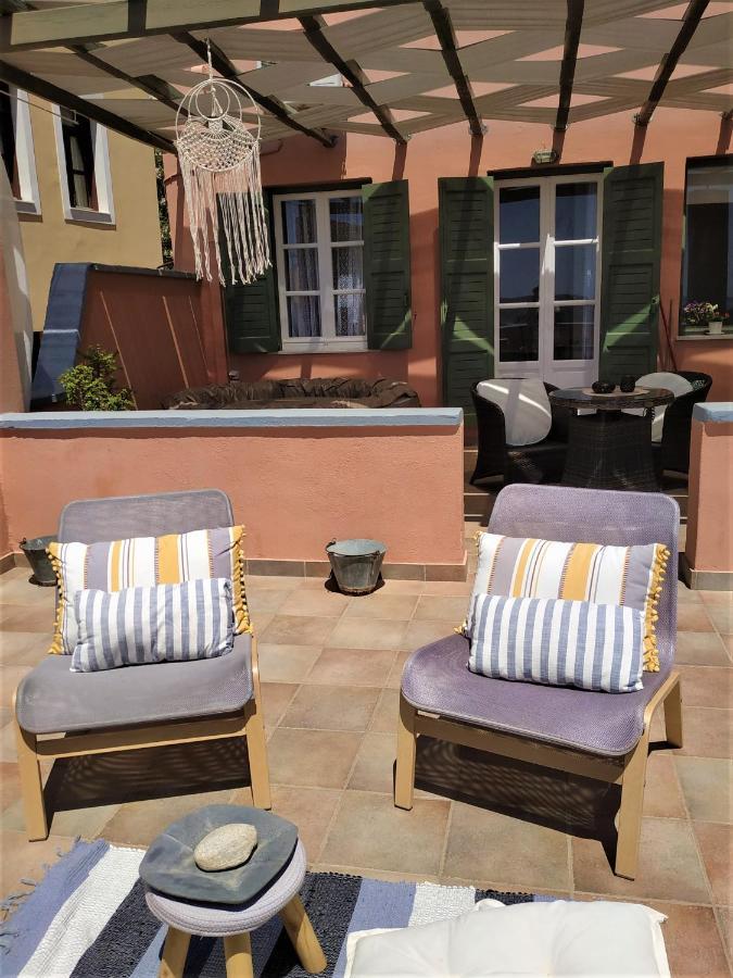 My Little Suites Ermoupoli Bagian luar foto
