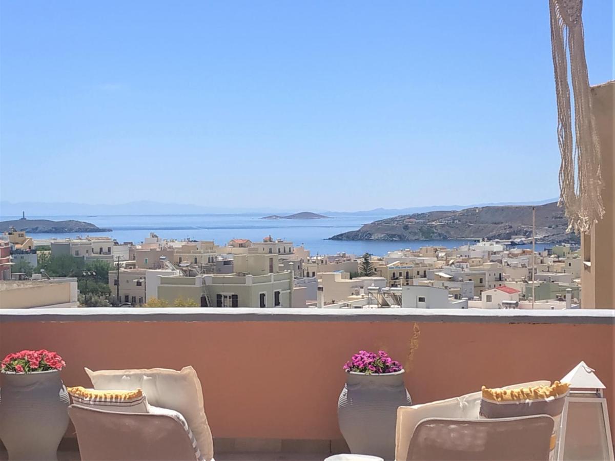 My Little Suites Ermoupoli Bagian luar foto
