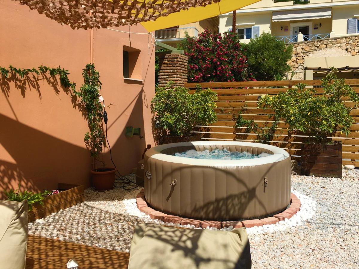My Little Suites Ermoupoli Bagian luar foto