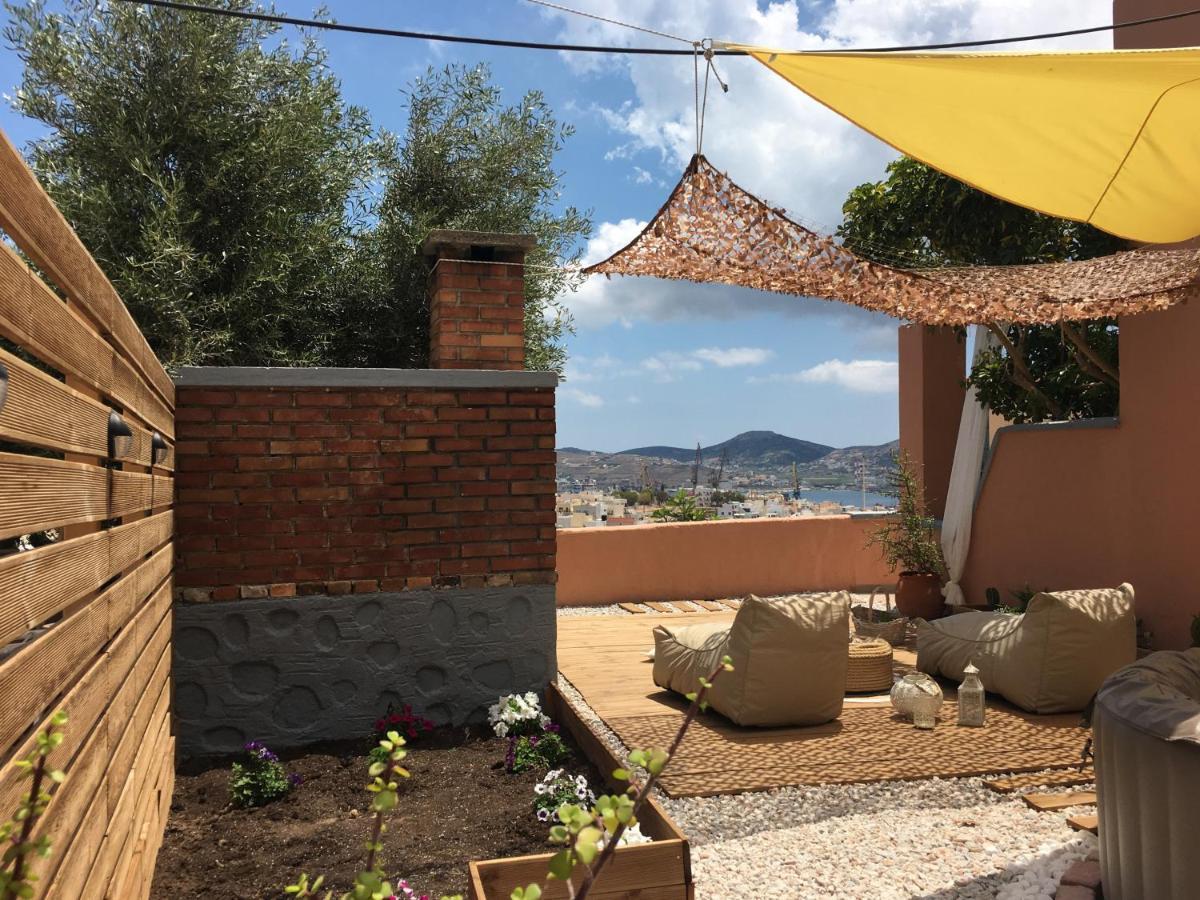 My Little Suites Ermoupoli Bagian luar foto