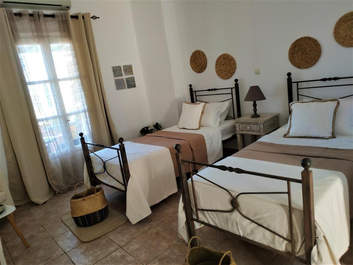 My Little Suites Ermoupoli Bagian luar foto