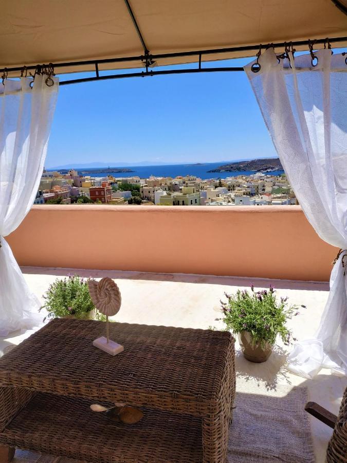 My Little Suites Ermoupoli Bagian luar foto