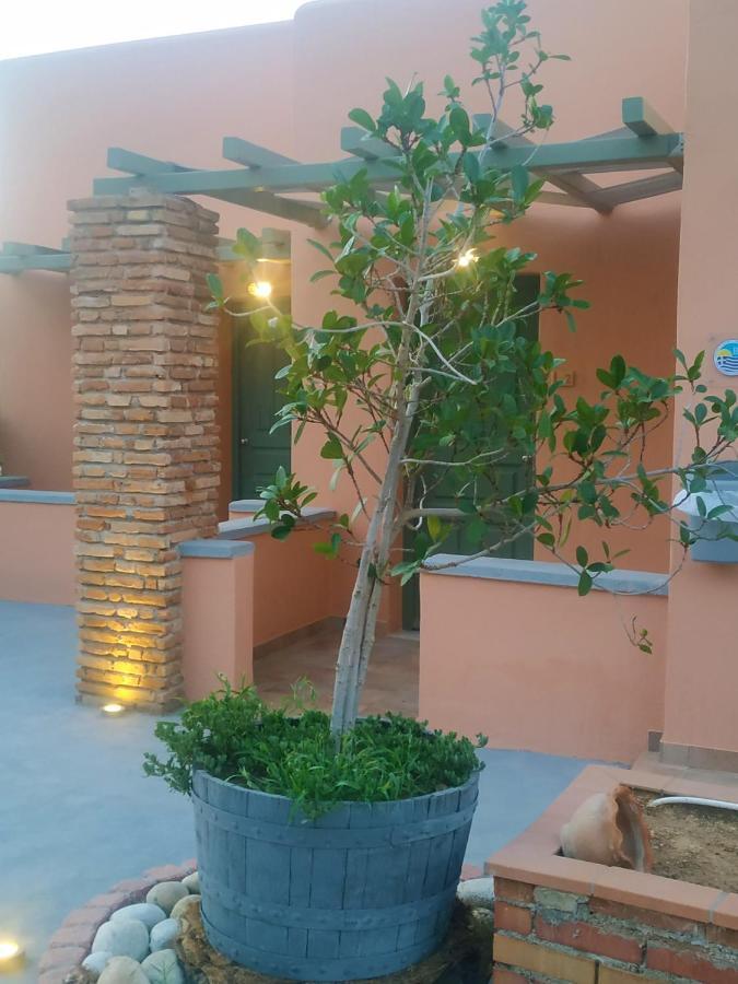 My Little Suites Ermoupoli Bagian luar foto